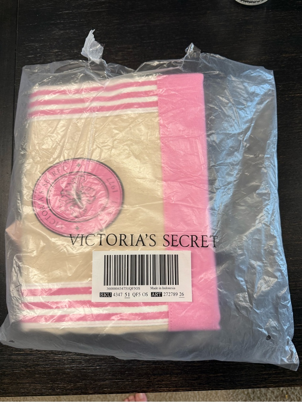 Victoria Secret Tote NWT